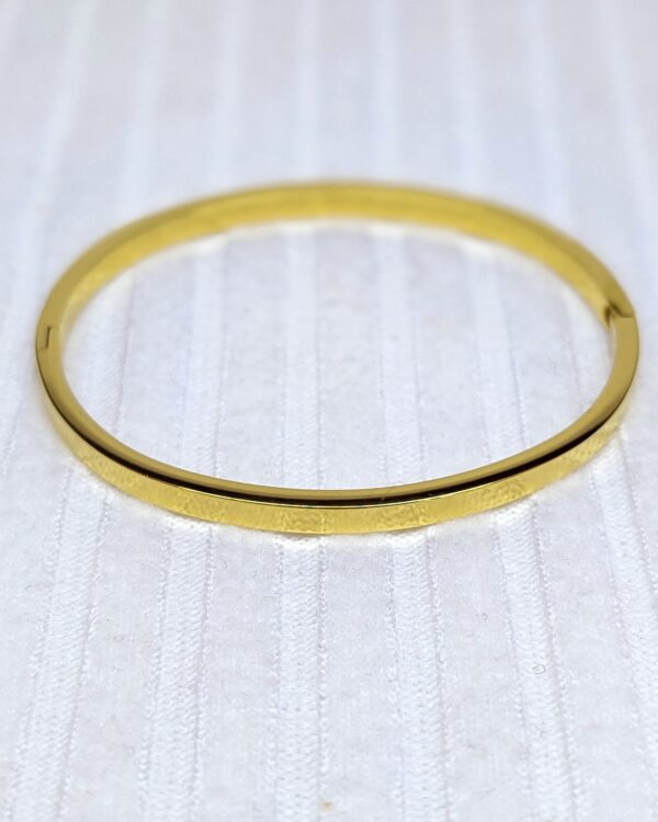 Minimalist Bangle Small - BAG118