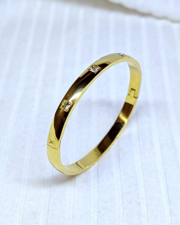 Four Diamond Bangle - BAG127