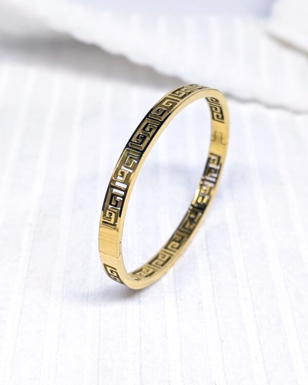 Retro Hollow Bangle - BAG131