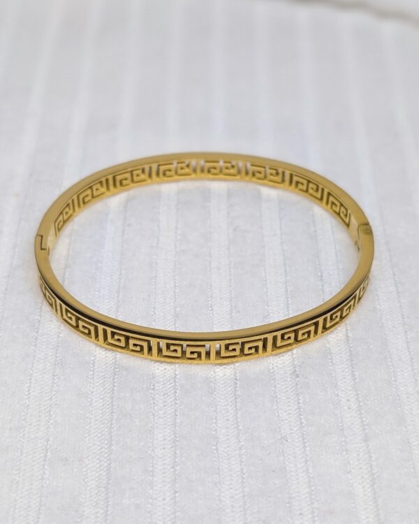 Retro Hollow Bangle - BAG131